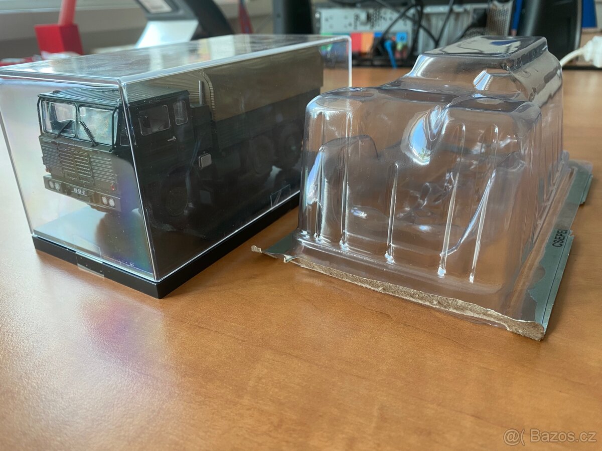 Deagostini škoda + Csepel D566 6x6 - 2