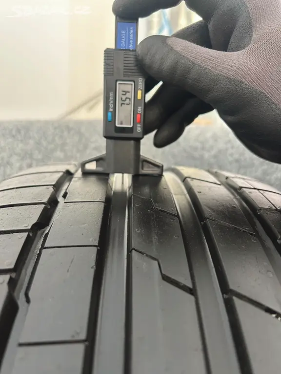 Letní pneumatiky Hankook 235/35 R19 - 2