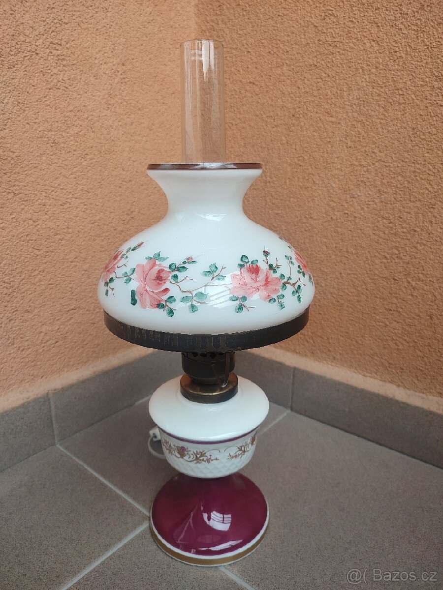 STAROŽITNÁ STOLNÍ LAMPA. - 2