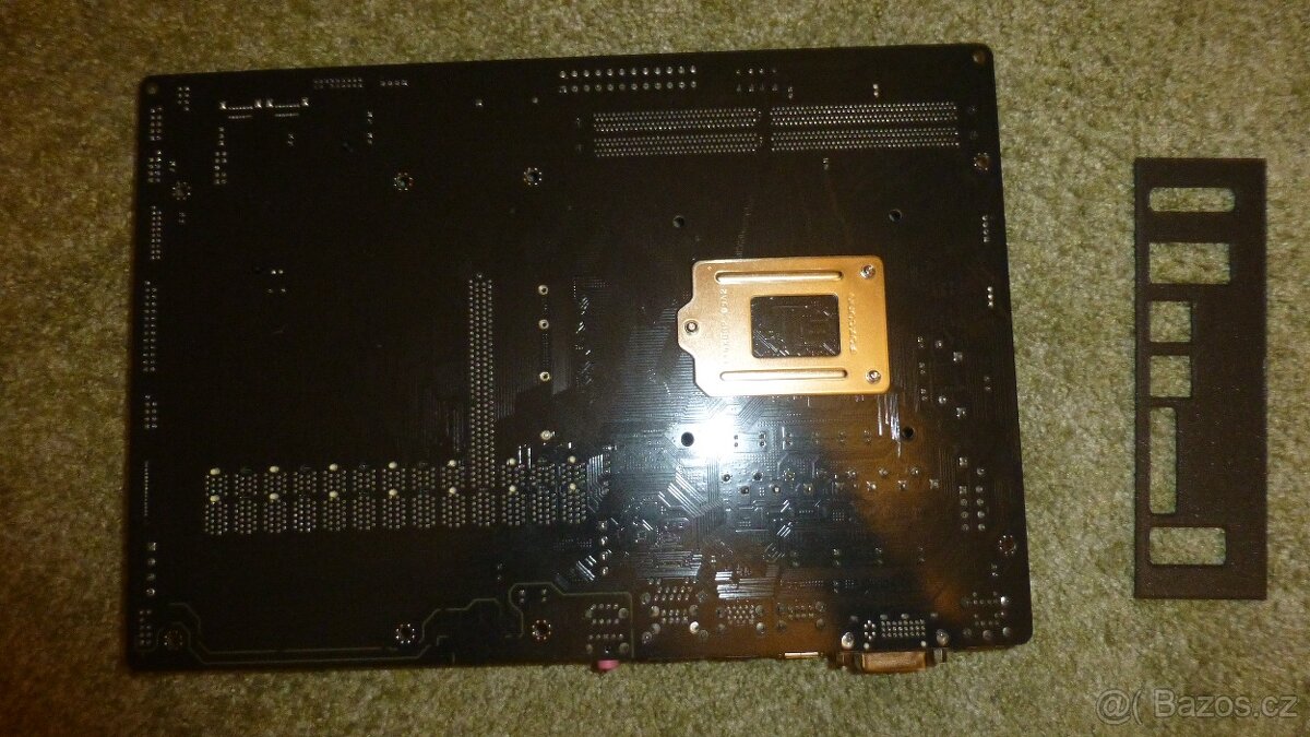 ASRock H 110 Pro BTC+, přiložen IO Shield - 2