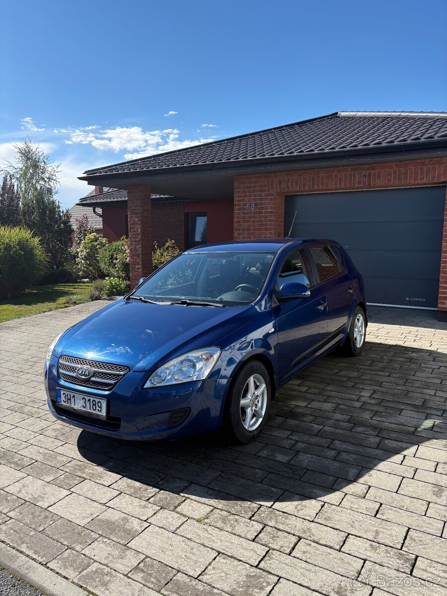 Kia Ceed 1.4 benzín - 2
