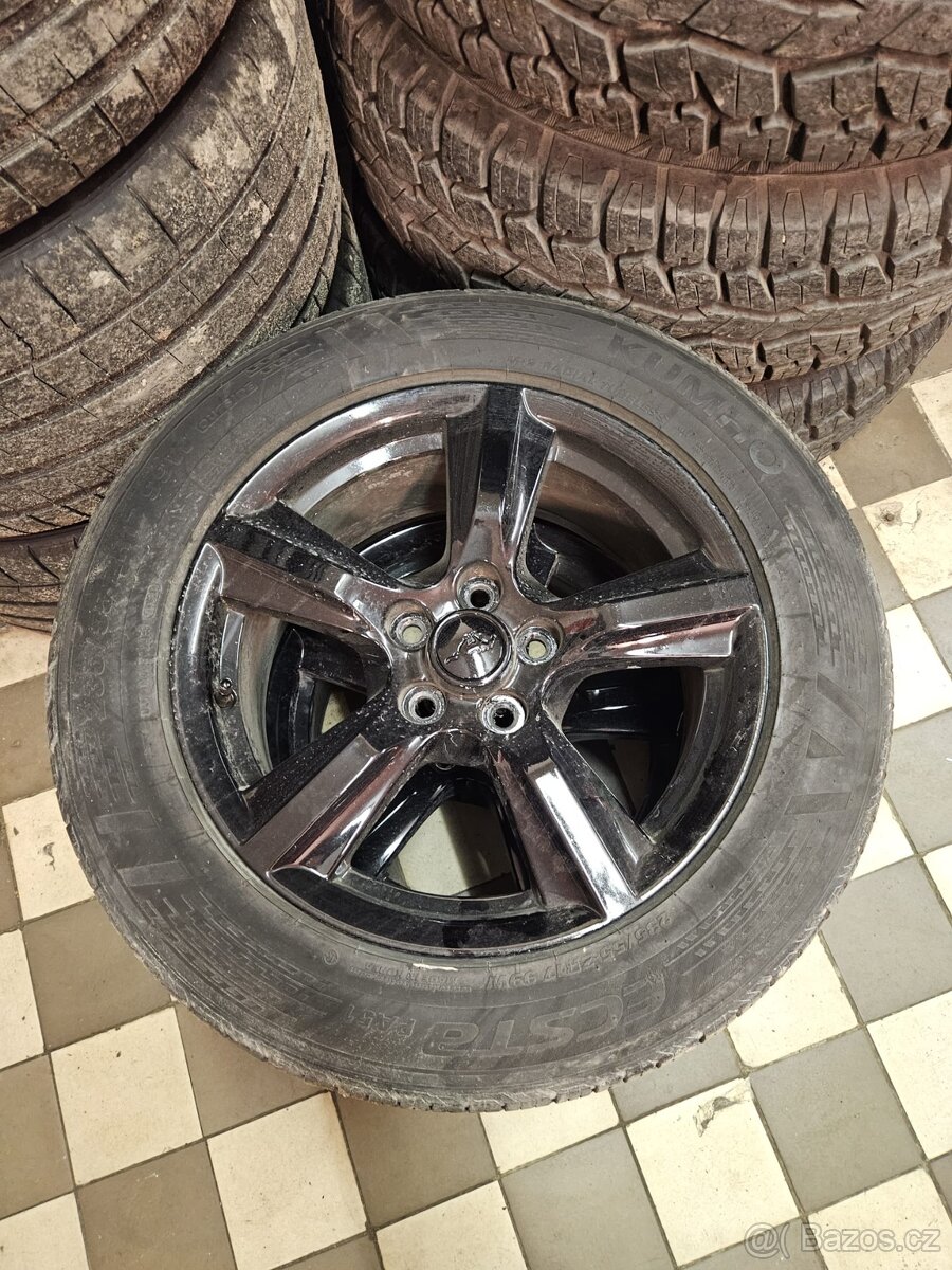 Ford Mustang alu kola