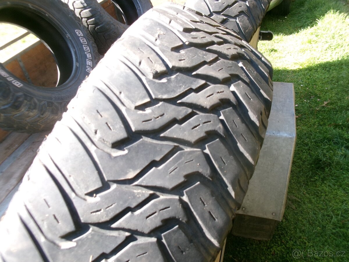 Pneu Cooper Discoverer STT - 265/70 R17, 5ks.