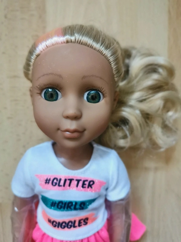 Panenka Glitter Girls Sunnie na kolečkových bruslích s doplň - 2