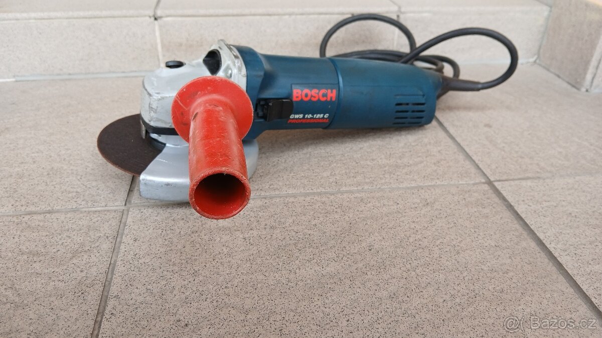Úhlová bruska Bosch - 2