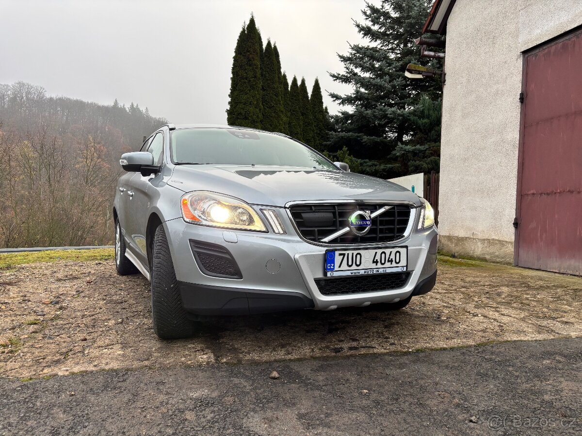 VOLVO XC60 D5 CZ - 2