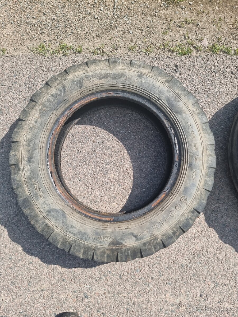 Traktor Zetor Pneu - 2