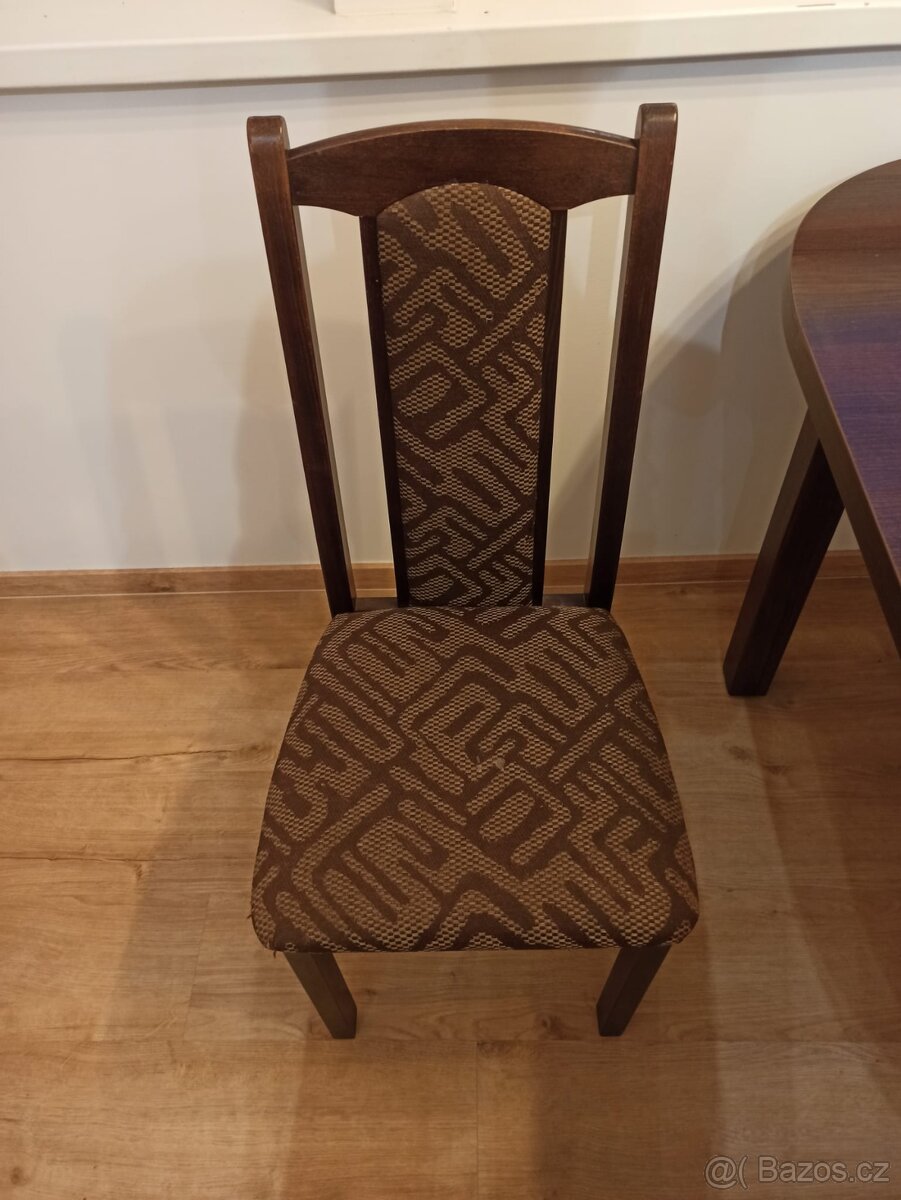 Rozkládací jídelní stůl + 6 židlí - 2