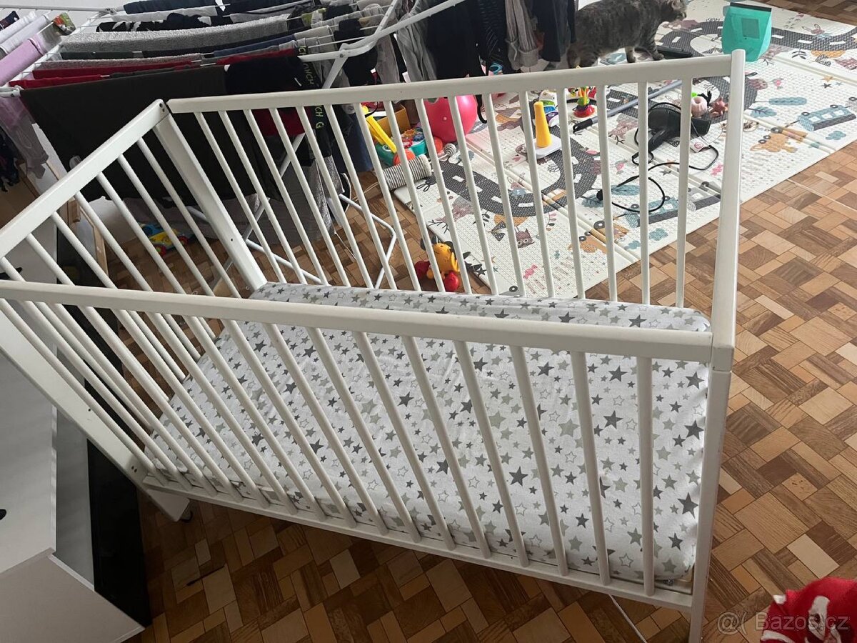 Decka postel IKEA - 2