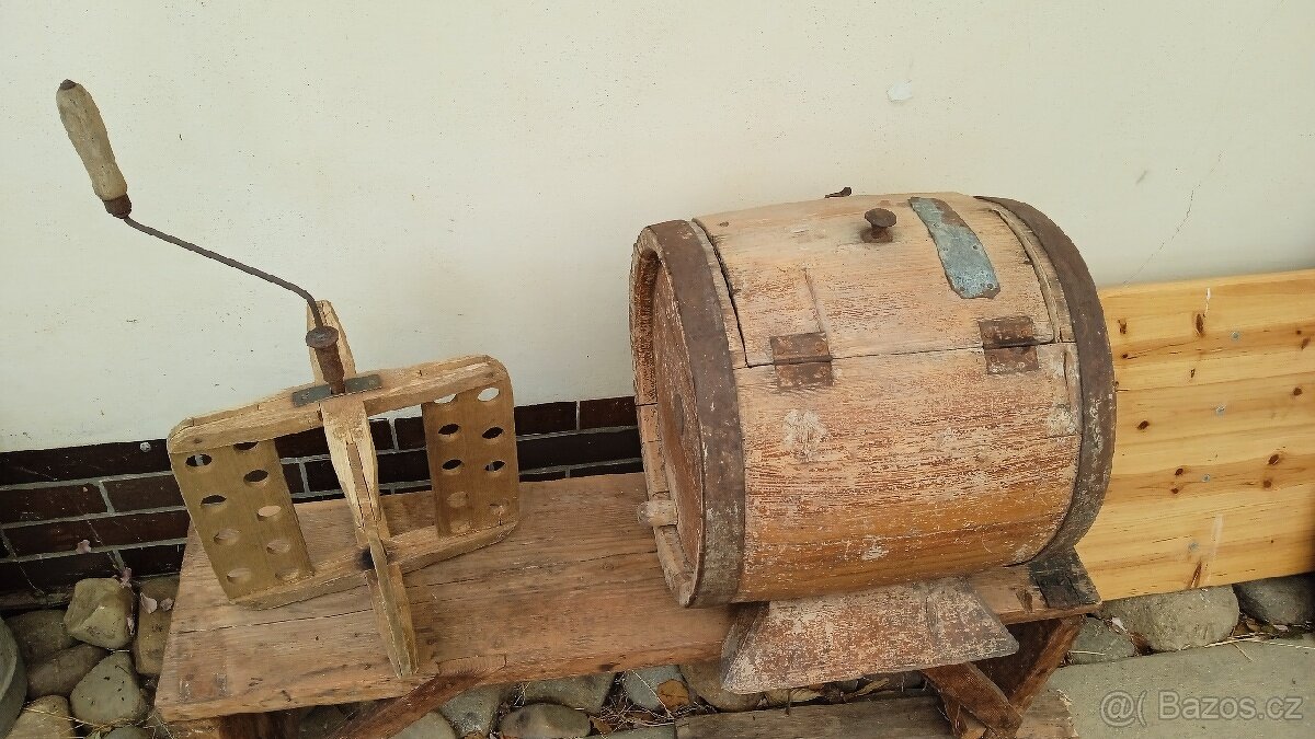 Máselnice - soudek, pěkná dekorace, historický artefakt, - 2