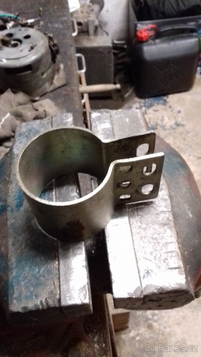 Držák indukční civky - 2