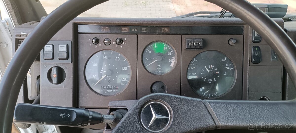 odtahovka Mercedes benz 814DL - 2