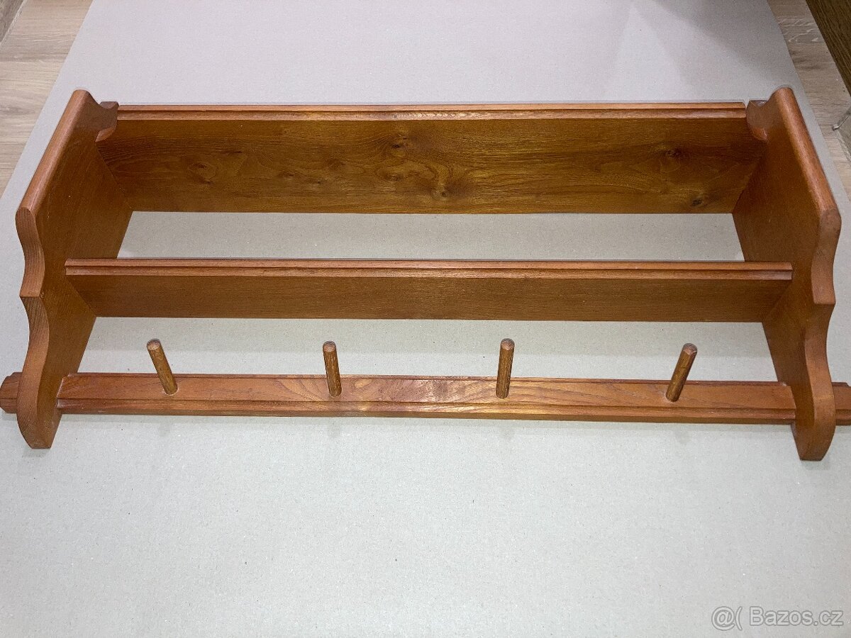 Dřevěná polička - 2