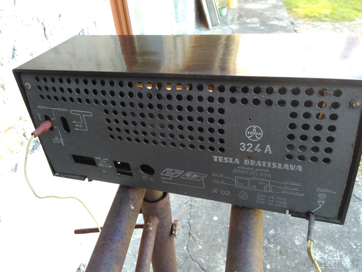 Prodám staré rádio - 2