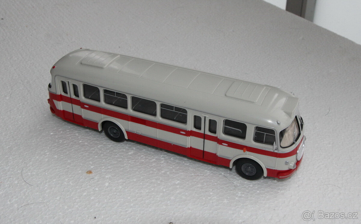 Jelcz 272 MEX - Škoda 706 RTO v měřítku 1:43 - 2