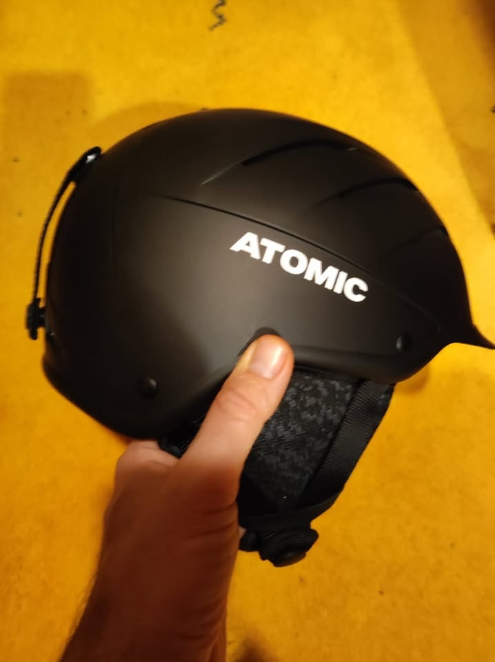 lyžařská helma ATOMIC 59-62 jako nová - 2
