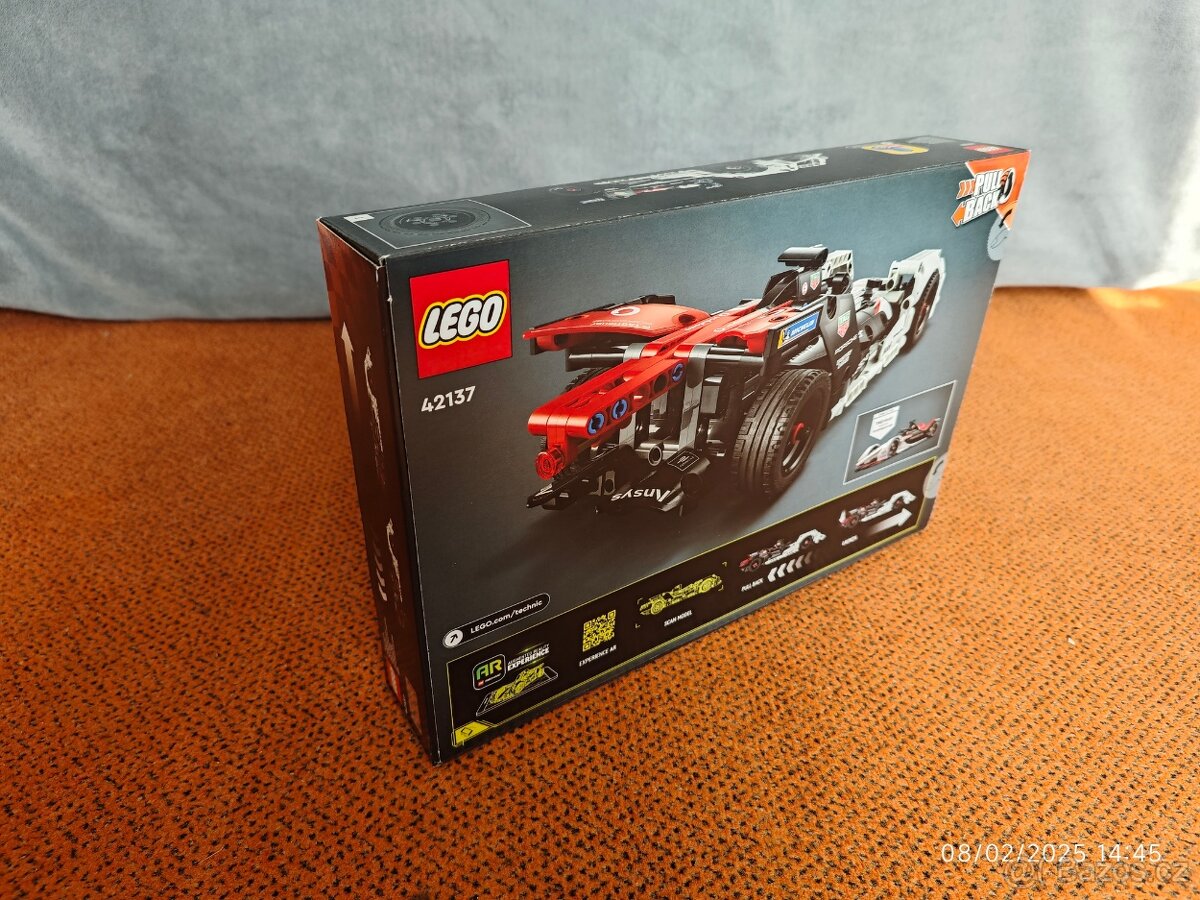 LEGO 42137 Formula E Porsche 99X Electric - 2