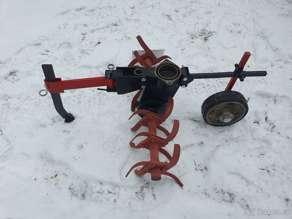 Prodám Vari Tera Honda příslušenství rotavátor - 2