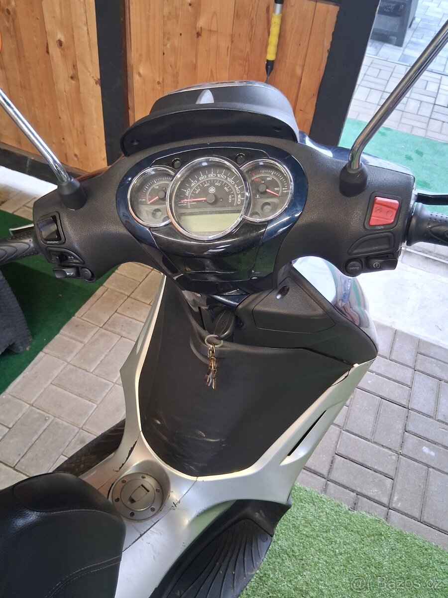 Piaggio Beverly 125 - 2