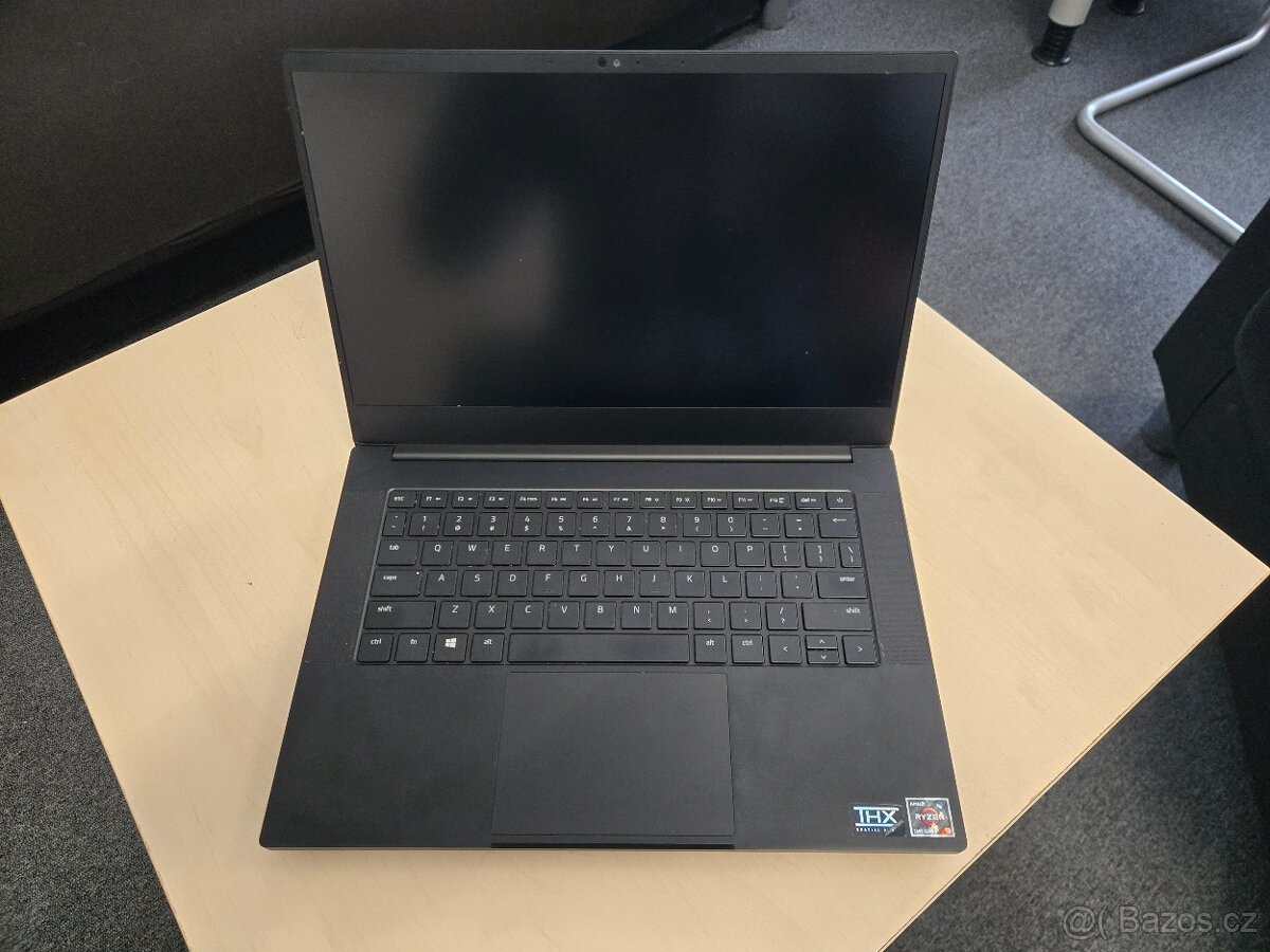 Razer Blade 14 (2021) - výborný stav - 2