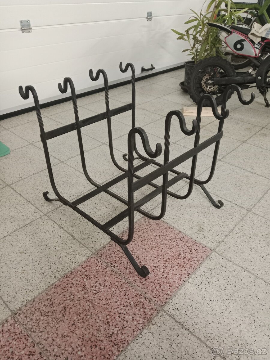 Stojan na dřevo ke krbu - 2