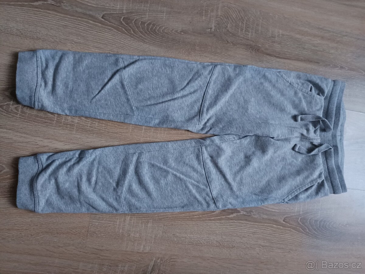 Tepláky vel. 122/128 - 2