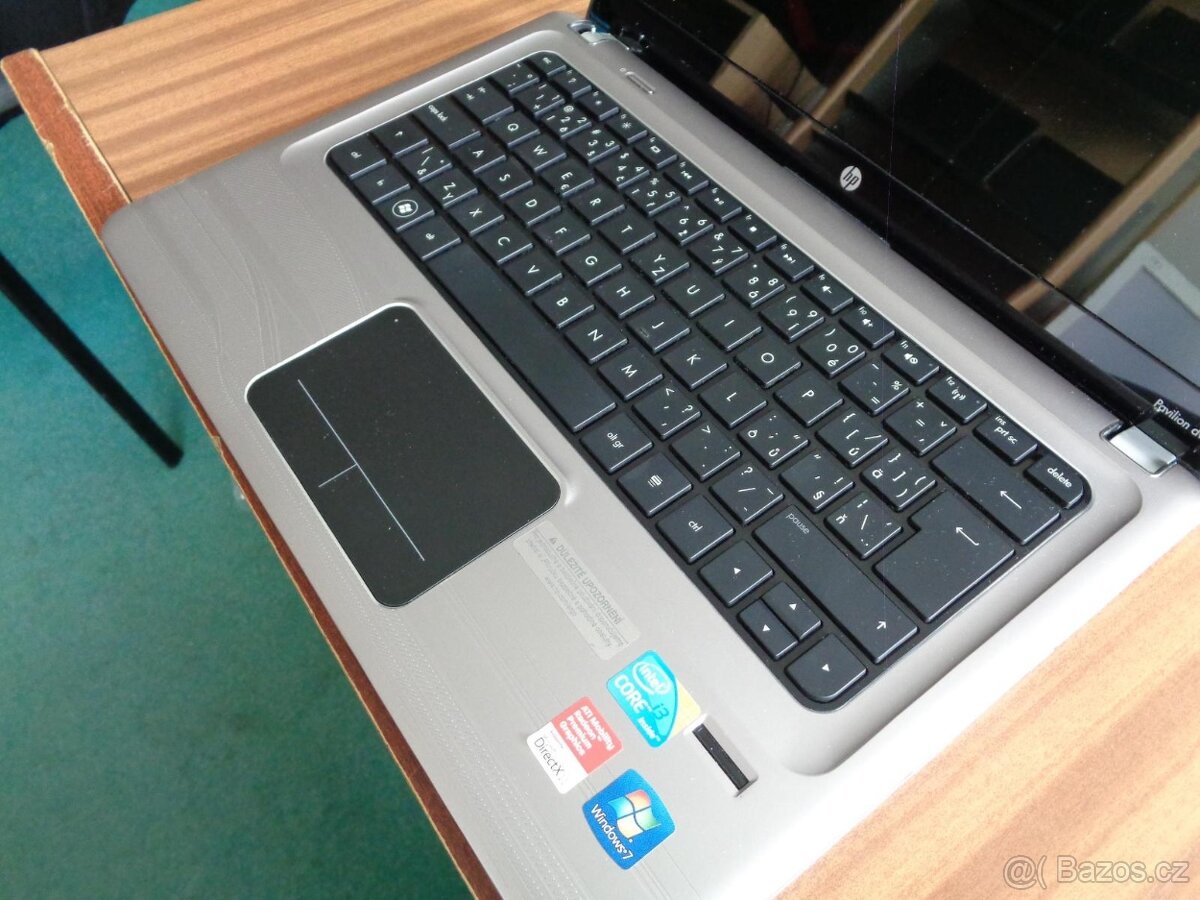 HP Pavilion dv3, i3, 13", 4 / 120 GB SSD, kovový - 2