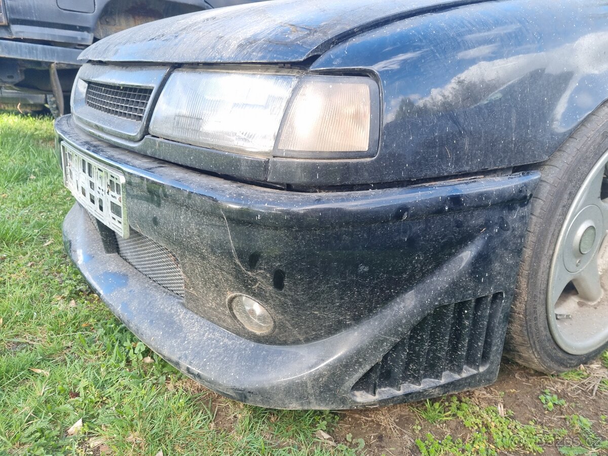 Opel Vectra A - 2