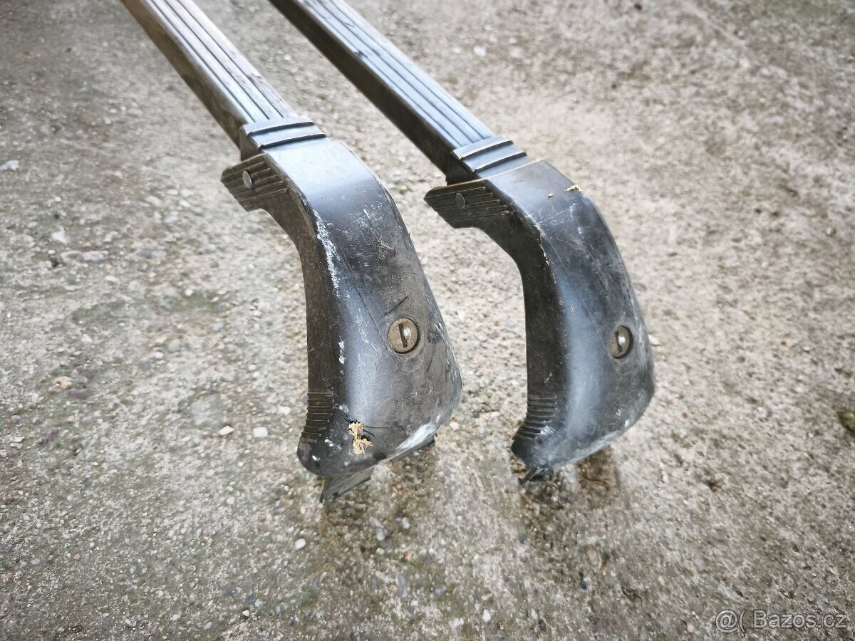 Střešní nosiče na Renault Megane rok 2004 - 2