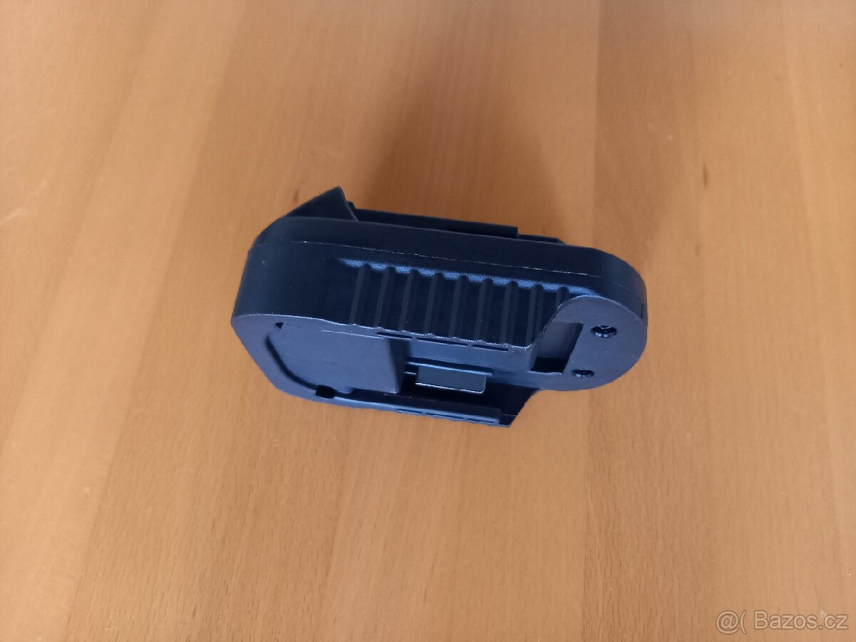 Aku adaptér Makita na Dewalt - 2