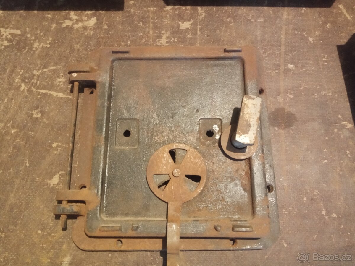 Dvířka kamen, rošt, noha - 2