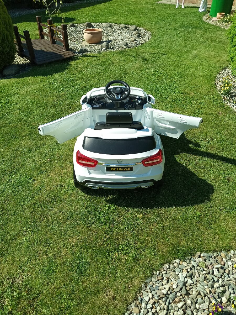 Dětské elektrické auto Mercedes Benz GLA - 2