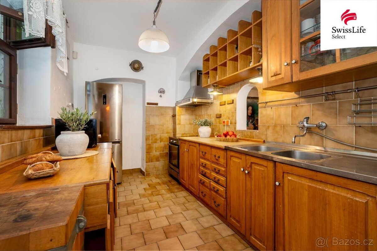 Pronájem rodinného domu 364 m2 Trojská, Praha - 2