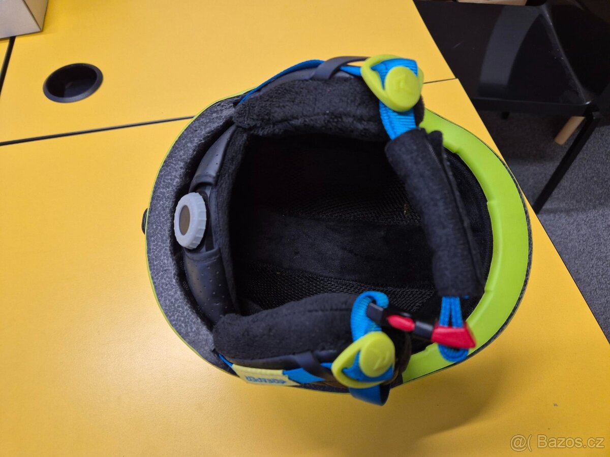 Detska lyzarska helma + nove bryle, velikost S/M - 2