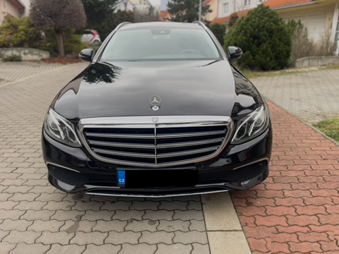 MECEDES BENZ E220 D, 143 kW, 2017, Elegance, 100% servis - 2