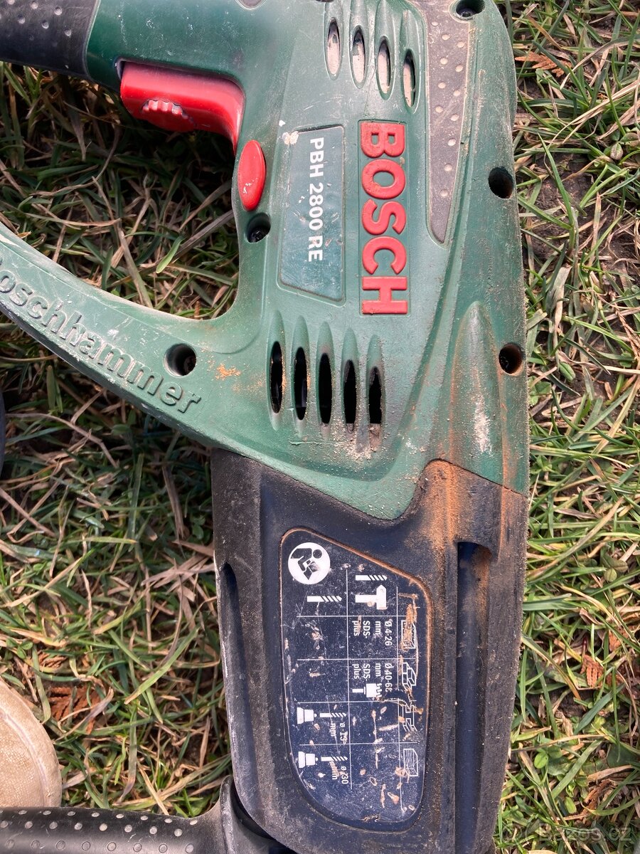 Vrtací kladivo Bosh PBH 2800 RE - 2