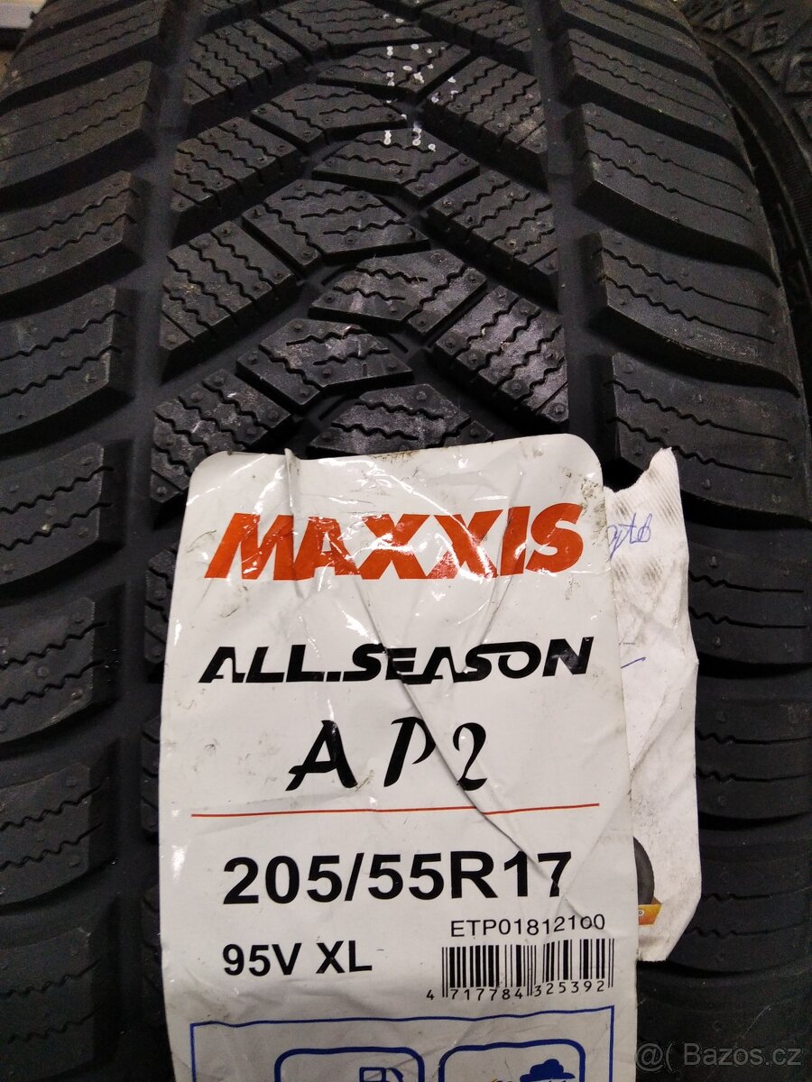 Zimní 205/55/17 95V Maxxis Winter - 2