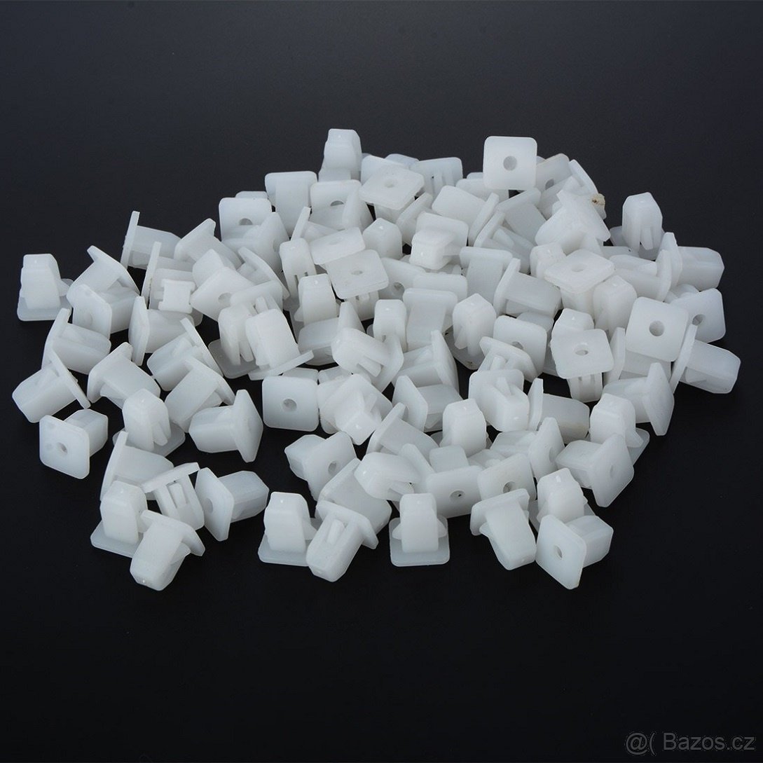 Plastová hmoždinka blatníku,vložka,kostka,kapsička - 2