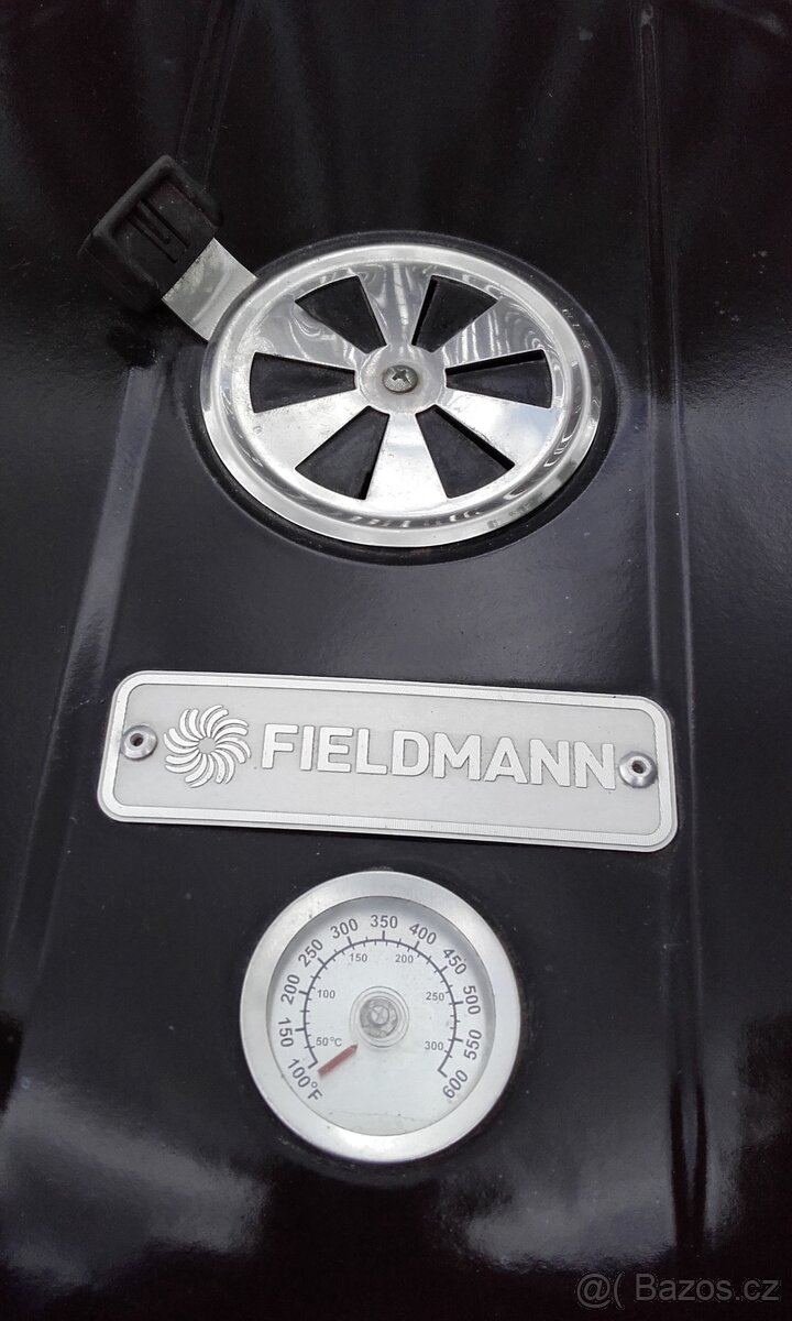 Gril na dřevěné uhlí - 2