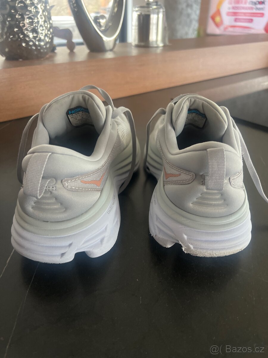 HOKA Bondi 8 dámské - 2