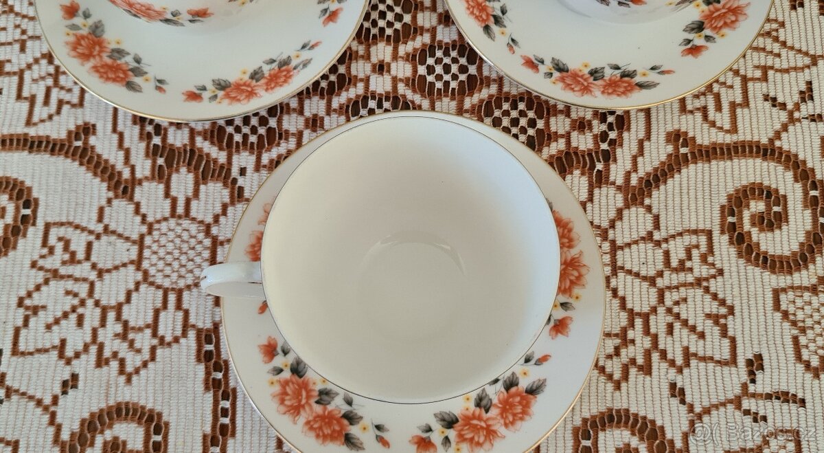 Servis / hrnky / hrnečky - 2