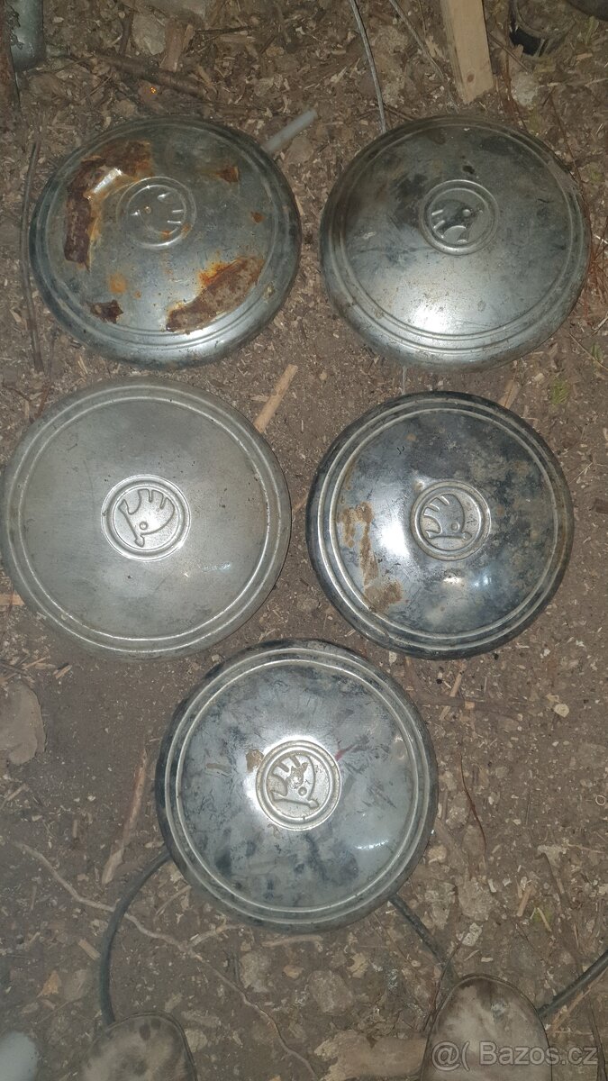 Poklice Škoda 100 - 2