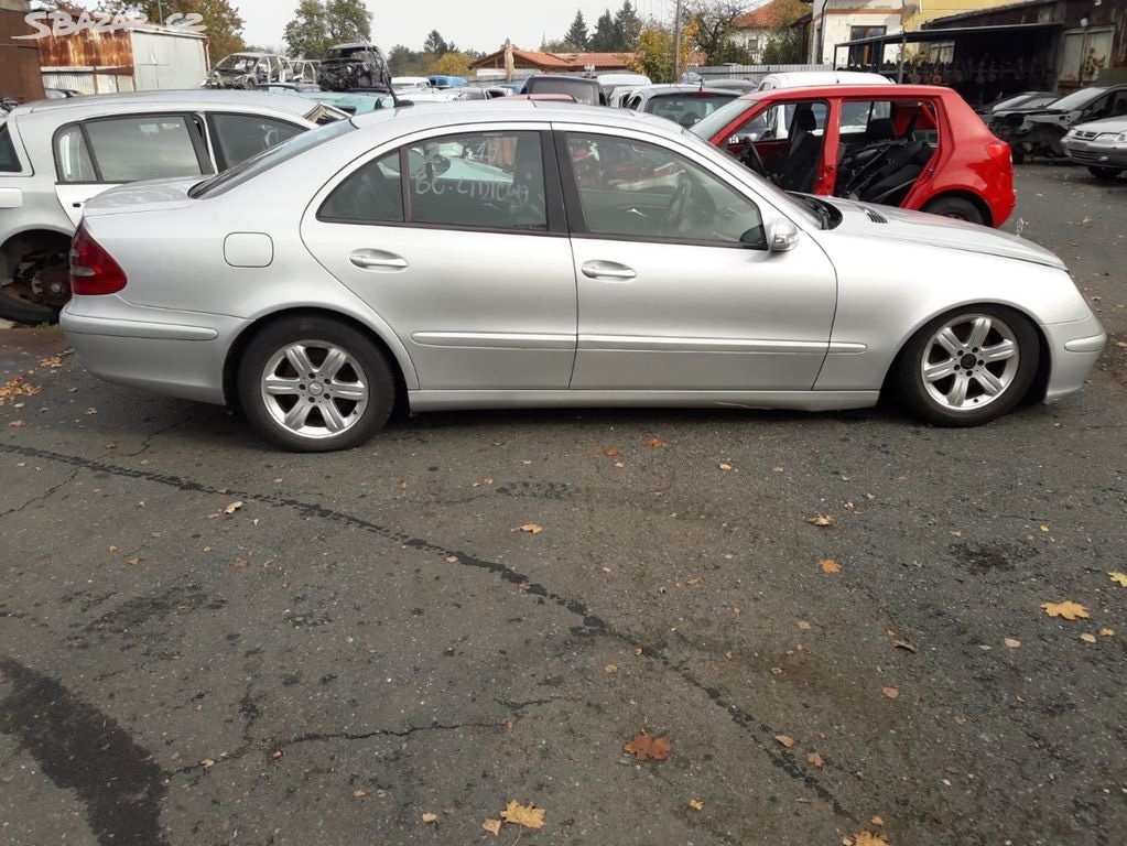Mercedes Benz E - 2