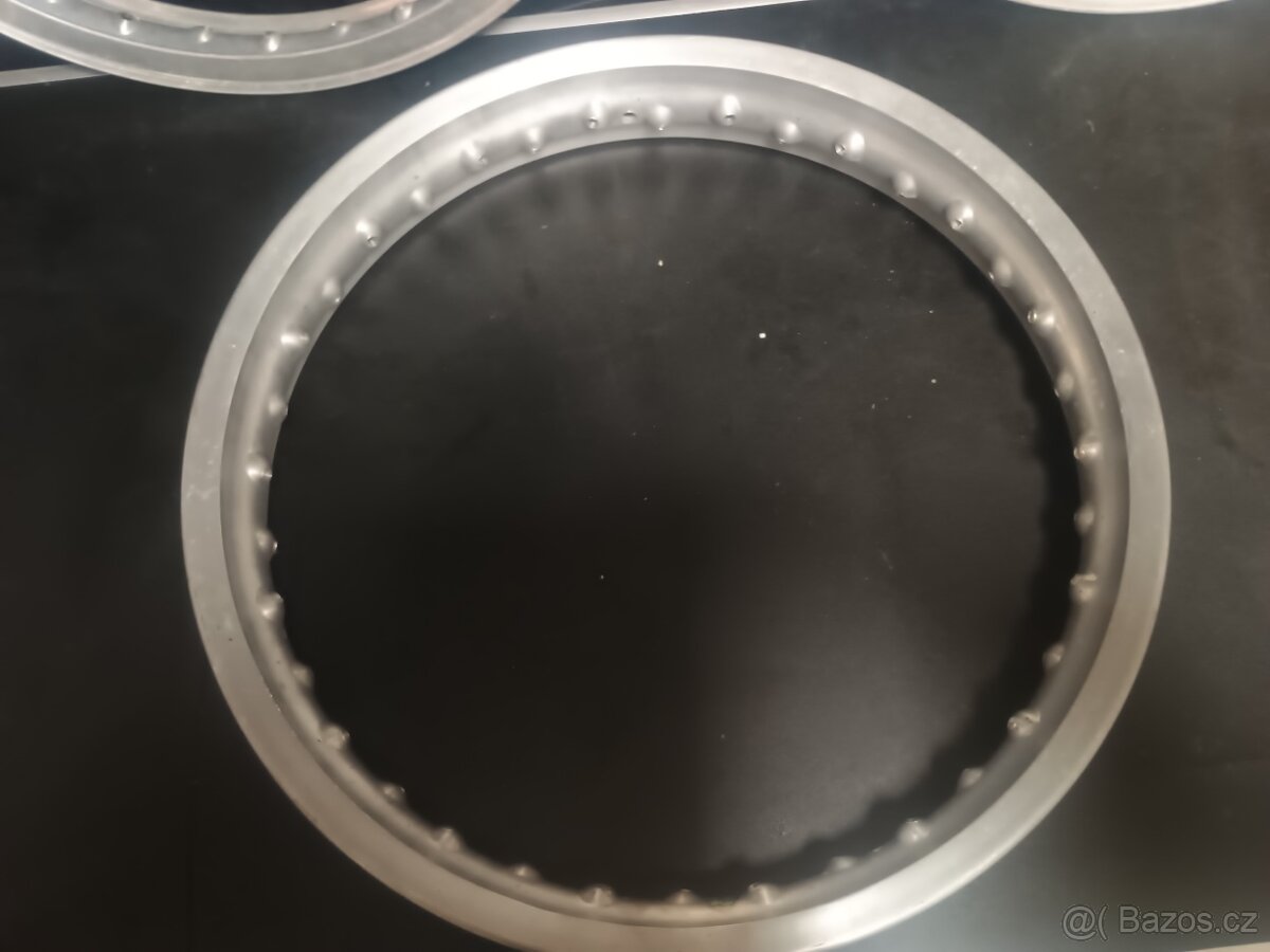 Rafky Acront Borrani - 2