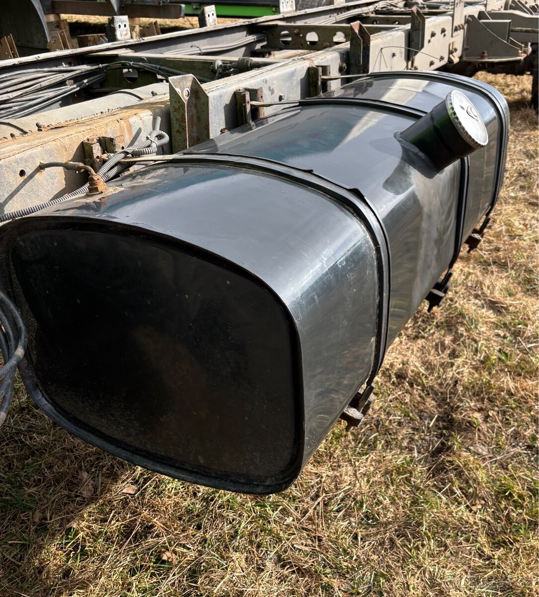 Daf lf 45 nádrž 200l Alu - 2