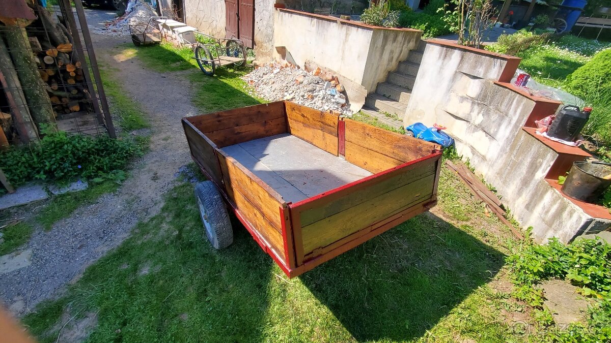 Vlečka za traktor - 2