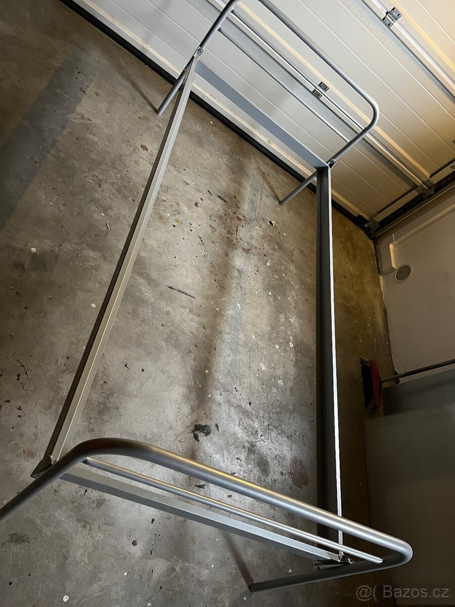 Kovova masivni stribrna postel 90x200 - 2