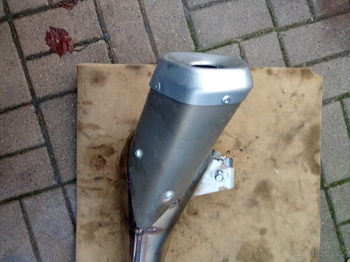 Výfuk Yamaha MT -07 - 2