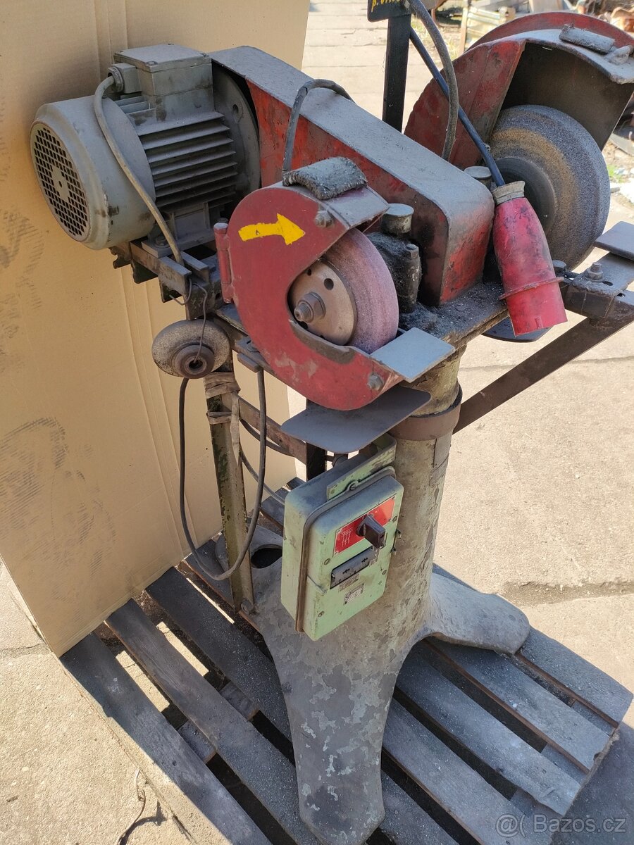 Bruska dvoukotoučová - 2