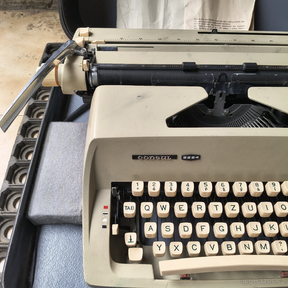 Psací stroj Consul - 2